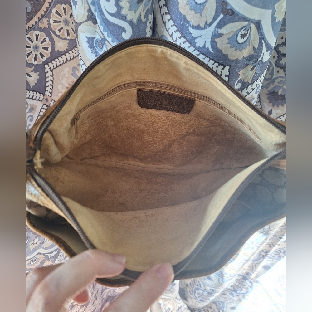 Vintage Gucci Accessory Collection Sherry Crossbody - Picture 4 of 16